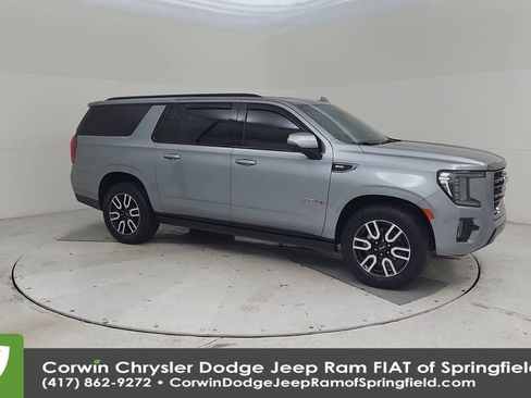Used 2024 GMC Yukon XL AT4 w/ AT4 Premium Package image 2