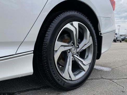 Used 2018 Honda Accord EX-L image 9