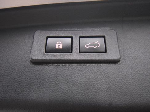 Used 2025 Subaru Outback Premium AWD/4WD image 31