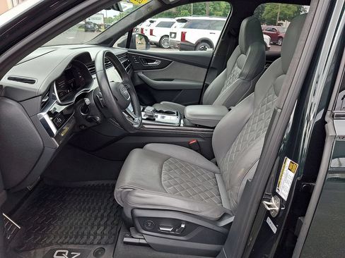 Used 2022 Audi SQ7 Prestige AWD/4WD image 14