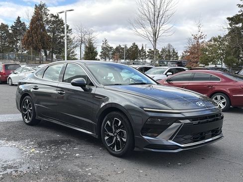 Used 2024 Hyundai Sonata SEL image 3