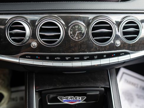 Used 2018 Mercedes-Benz S 560 Sedan image 34