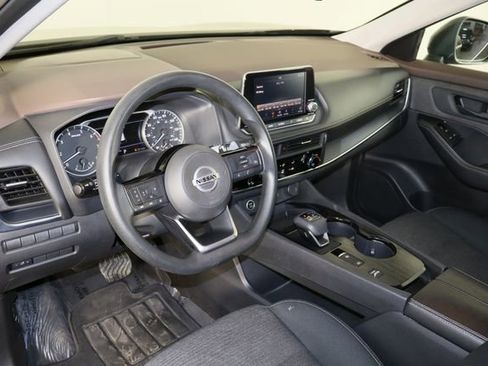 Used 2021 Nissan Rogue S image 24