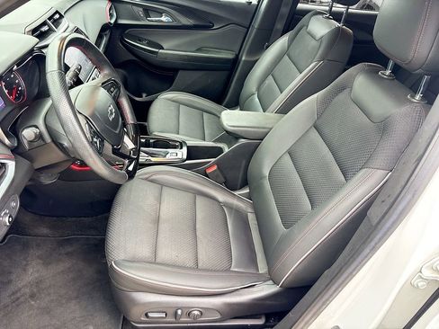 Used 2023 Chevrolet TrailBlazer RS w/ Sun and Liftgate Package image 20