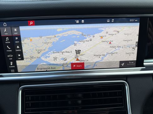 Certified 2020 Porsche Panamera 4 image 31