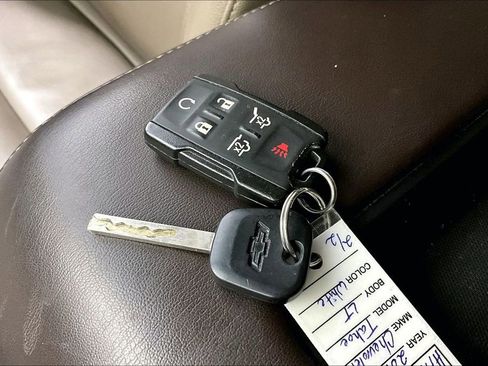 Used 2015 Chevrolet Tahoe LT image 13