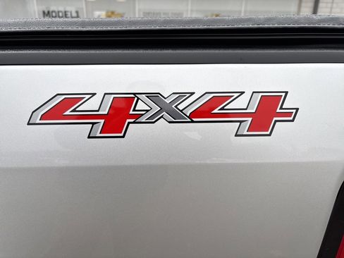 Used 2018 Chevrolet Colorado LT image 7