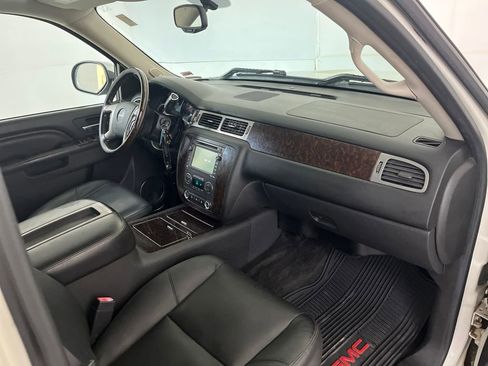Used 2011 GMC Sierra 1500 Denali image 21