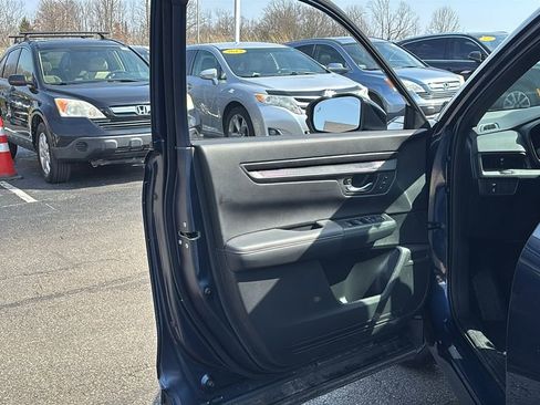 Used 2025 Honda CR-V Sport-L image 11