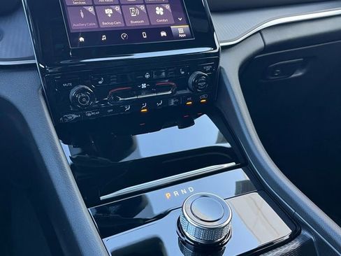 New 2025 Jeep Grand Cherokee L Altitude image 15