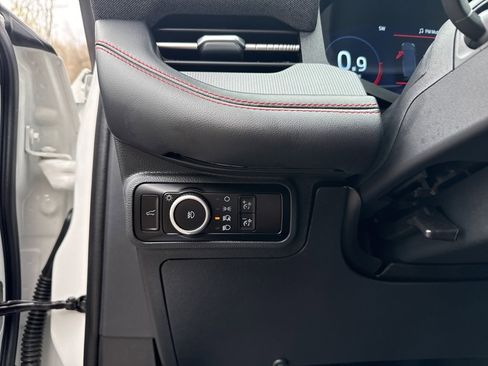 Certified 2025 Ford Explorer ST-Line w/ Premium Package image 13