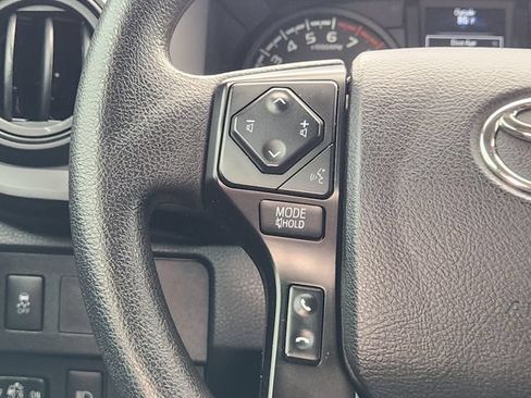 Used 2022 Toyota Tacoma SR AWD/4WD image 28