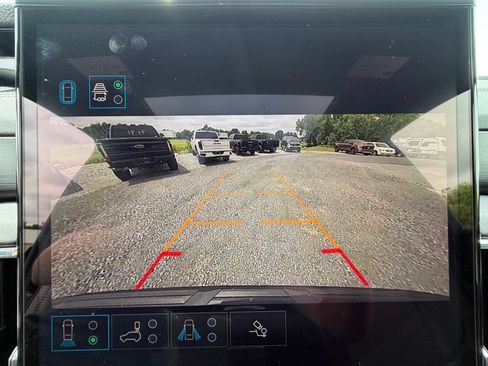 Used 2025 GMC Yukon XL Denali w/ Sun & Power Step Package AWD/4WD image 5