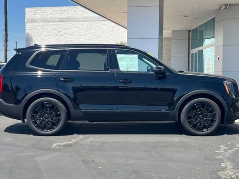 Used 2021 Kia Telluride EX w/ EX Premium Package AWD/4WD image 3