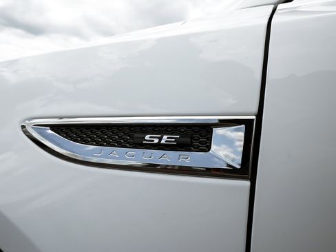 Used 2020 Jaguar E-PACE SE AWD/4WD image 14