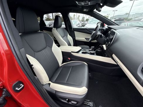 Used 2024 Lexus NX 250 FWD image 16