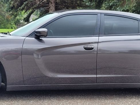 Used 2020 Dodge Charger SXT image 3