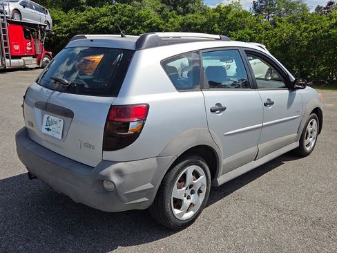 Used 2008 Pontiac Vibe w/ Preferred Package FWD image 10