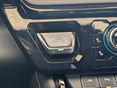 Used 2024 GMC Sierra 1500 AT4X w/ AT4X AEV Edition image 35