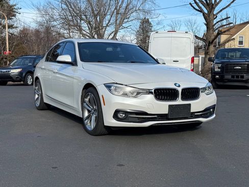 Used 2017 BMW 330i Sedan image 1