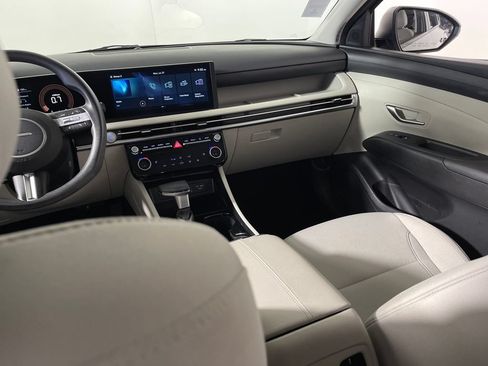 Used 2025 Hyundai Tucson SEL FWD image 17