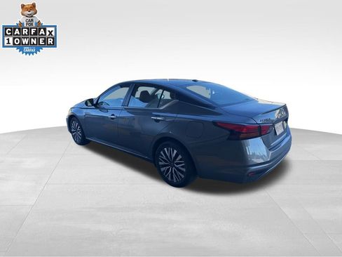 Used 2025 Nissan Altima 2.5 SV image 8