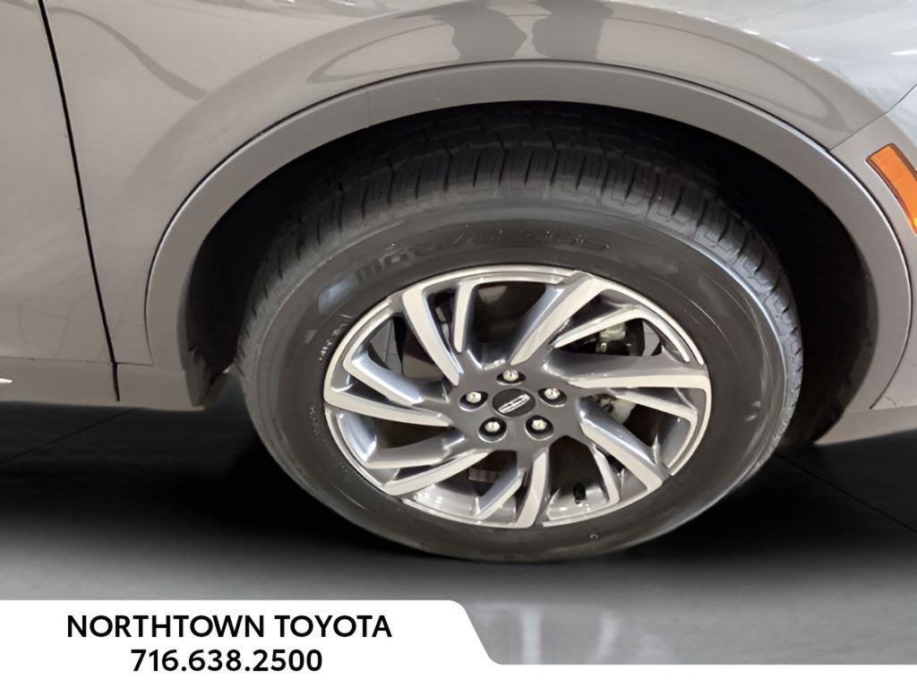 Used 2023 Lincoln Corsair AWD image 20