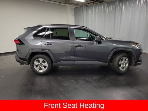 Used 2019 Toyota RAV4 XLE image 9