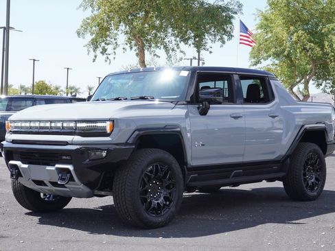 New 2026 GMC Hummer EV 4x4 Crew Cab image 4