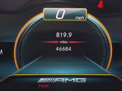 Used 2023 Mercedes-Benz CLA 35 AMG 4MATIC image 10