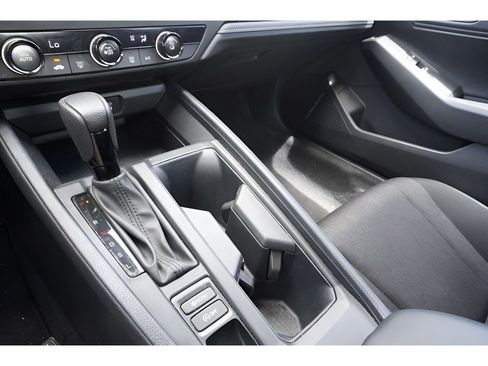 Used 2023 Honda Accord LX image 10