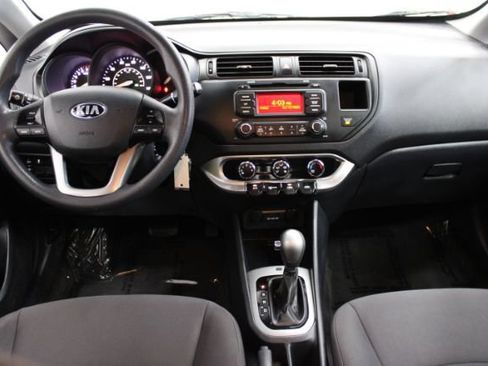 Used 2013 Kia Rio LX w/ PWR Pkg FWD image 2