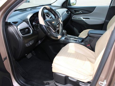 Used 2018 Chevrolet Equinox LS FWD image 12