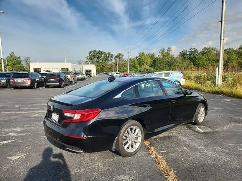 Used 2022 Honda Accord LX image 5