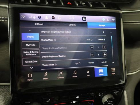 Used 2023 Jeep Grand Cherokee Limited w/ Black Appearance Package image 36