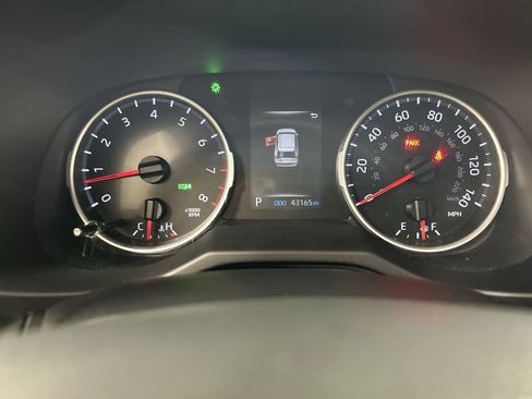 Used 2022 Toyota RAV4 XLE w/ Convenience Package AWD/4WD image 13