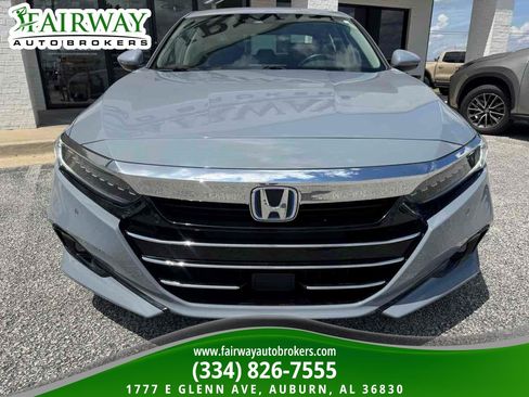 Used 2021 Honda Accord Touring image 3