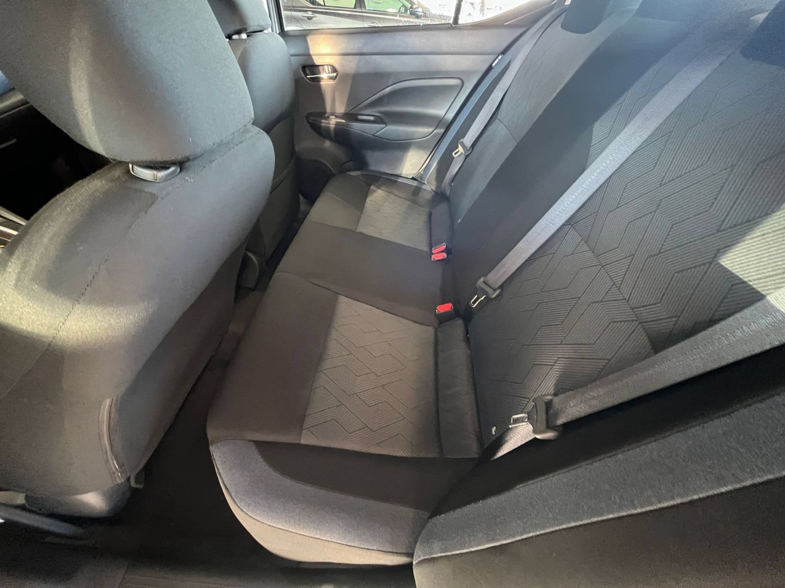Used 2025 Nissan Versa SV FWD image 25