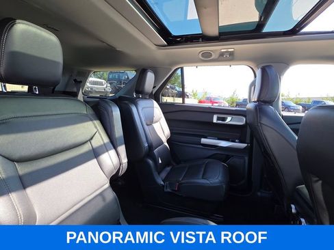 Used 2022 Ford Explorer Limited w/ Equipment Group 301A AWD/4WD image 14