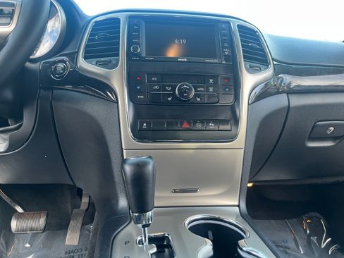 Used 2012 Jeep Grand Cherokee Laredo image 20