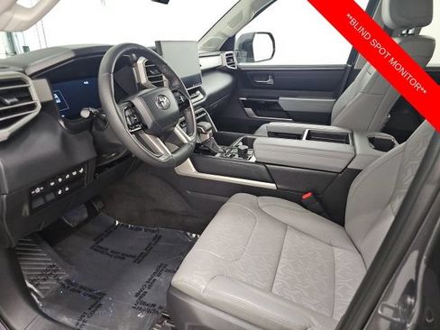 Used 2024 Toyota Tundra Limited AWD/4WD image 15