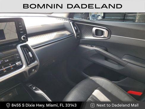 Used 2022 Kia Sorento S image 22