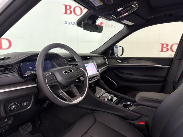 Used 2026 Jeep Grand Cherokee Limited w/ Limited Altitude Package AWD/4WD image 20