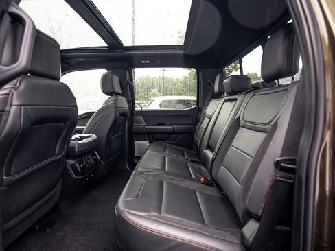 Used 2025 Ford F150 Raptor AWD/4WD image 21