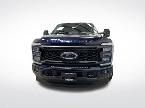 Used 2024 Ford F250 XLT w/ XLT Premium Package image 11