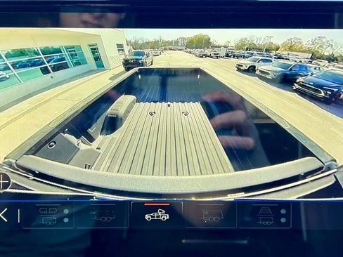 Used 2025 GMC Sierra 2500 Denali Ultimate image 7