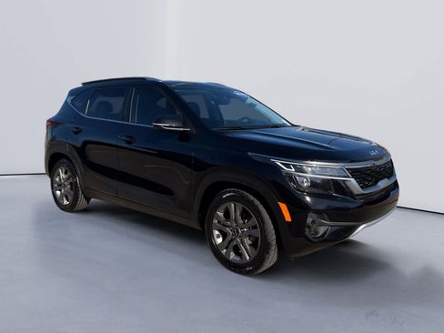 Used 2023 Kia Seltos S image 1