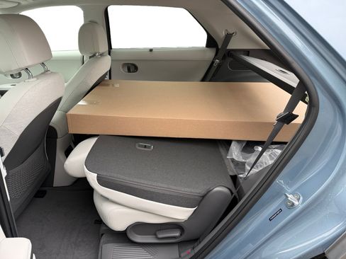 New 2026 Hyundai Ioniq 5 Limited RWD image 16