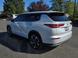 Used 2023 Mitsubishi Outlander SE image 5