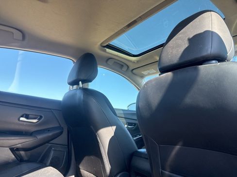 Certified 2025 Nissan Sentra SR w/ SR Premium Package image 25